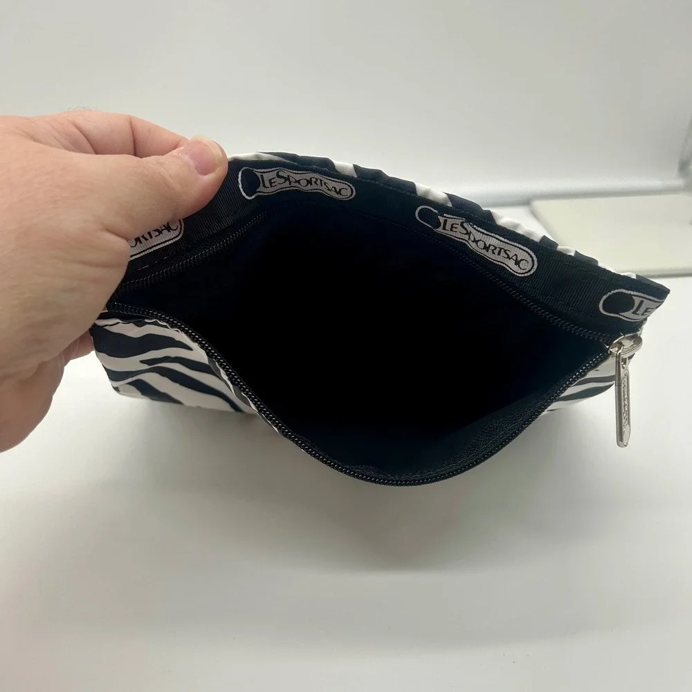 LeSportsac Zebra Print Nylon Cosmetic Pouch Black‎ White Zipper Travel Bag